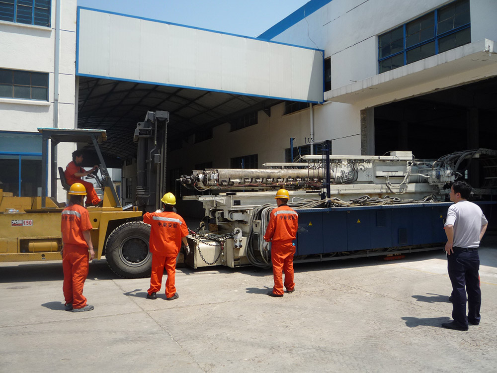 注塑機設備搬運吊裝 注塑機設備搬運吊裝